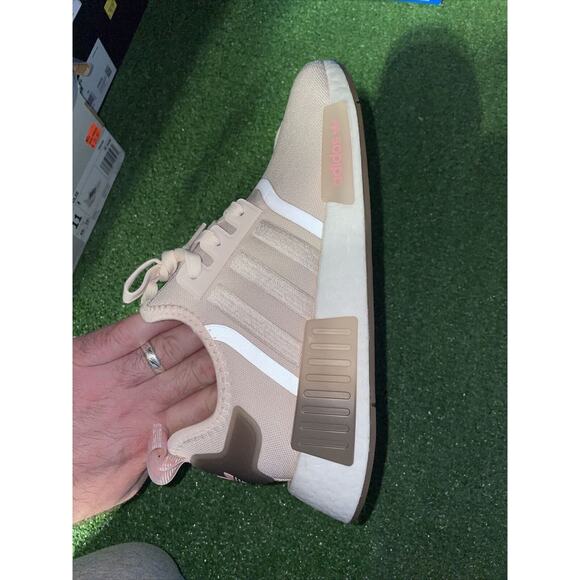 Adidas Women's NMD R1 Running Shoes Light Pink/Brown Quartz #HQ4279 Size 7 - Picture 7 of 9